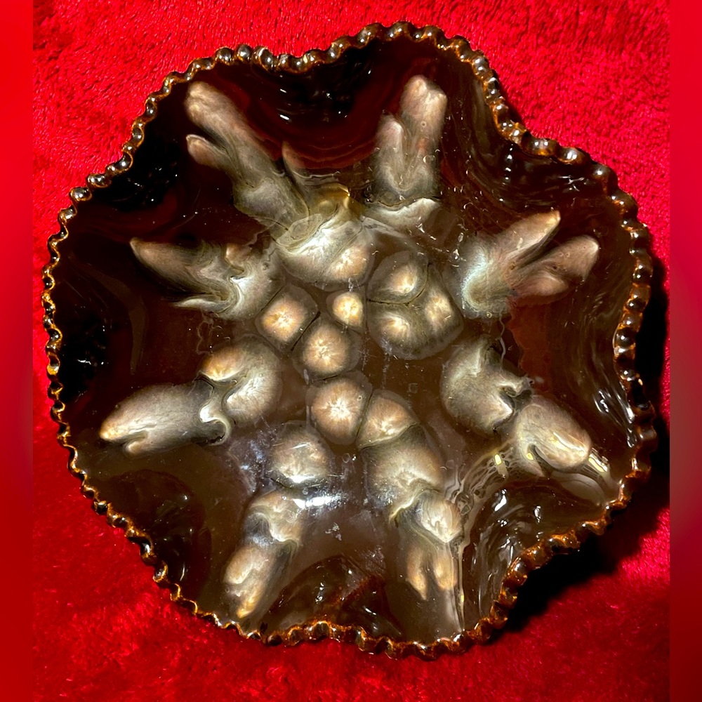 Vintage Atlantic Mold scalloped dish - 9” diameter